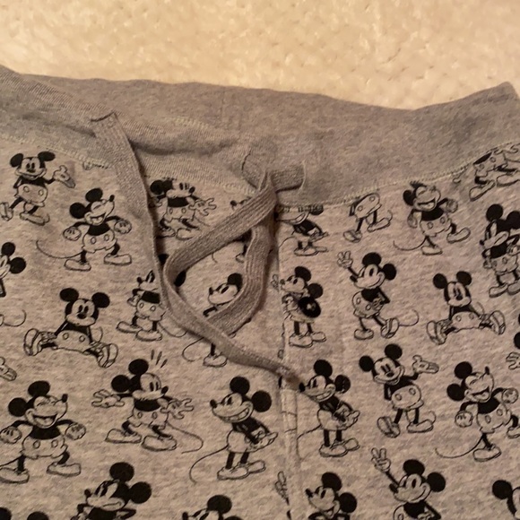 Disney x American Eagle Mickey Mouse Sweats XS - Picture 4 of 7